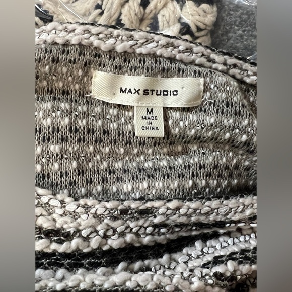 MAX STUDIO gray and black stripe knit sweater size M - Picture 9 of 15